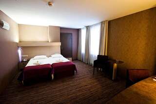 Отель Hotel Natura Residence Business&SPA Севеж Стандартный двухместный номер с 2 отдельными кроватями - Подходит для гостей с ограниченными физическими возможностями-1